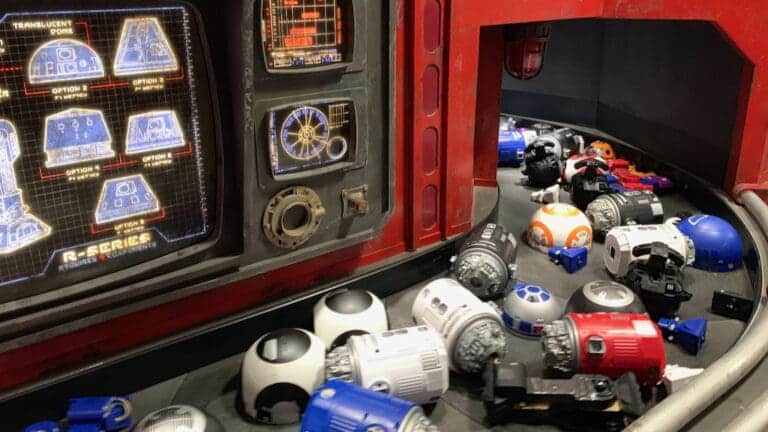 Updated Booking Policy for Lightsaber and Droid Experiences in Galaxy’s Edge
