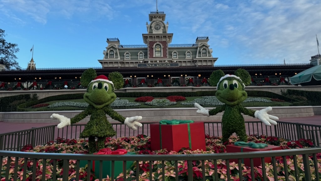 2025 Magic Kingdom Holiday Season Details