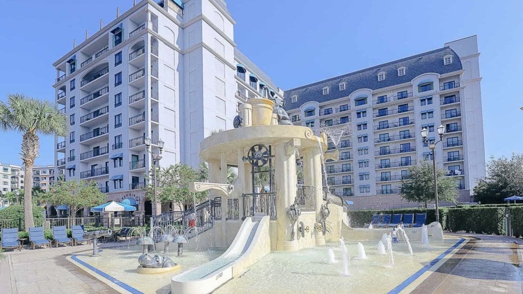 Riviera Resort S'il Vous Play Reopens