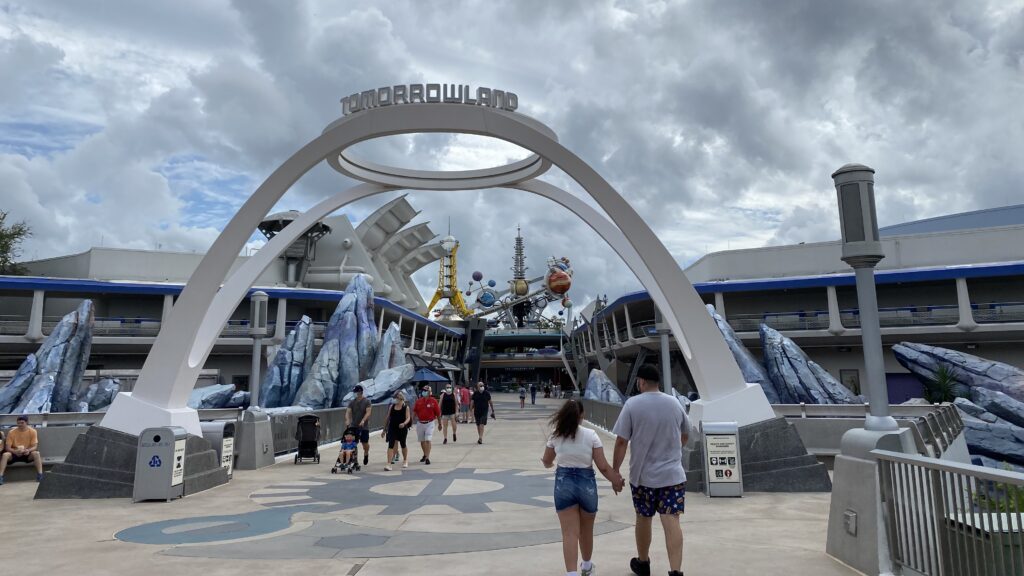 EEF6F2E9 06DB 45DB BB7F 6A083DB40C1F 1 201 a Disney's Virtual Queue