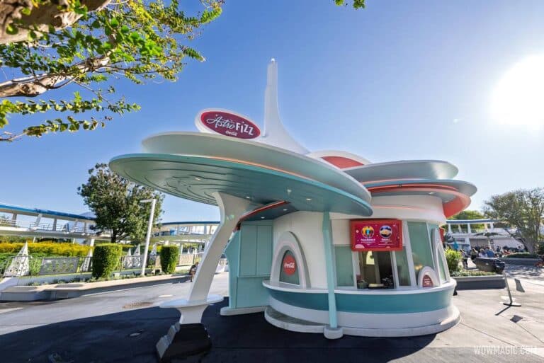 Astrofizz snack kiosk in Tomorrowland at Magic Kingdom