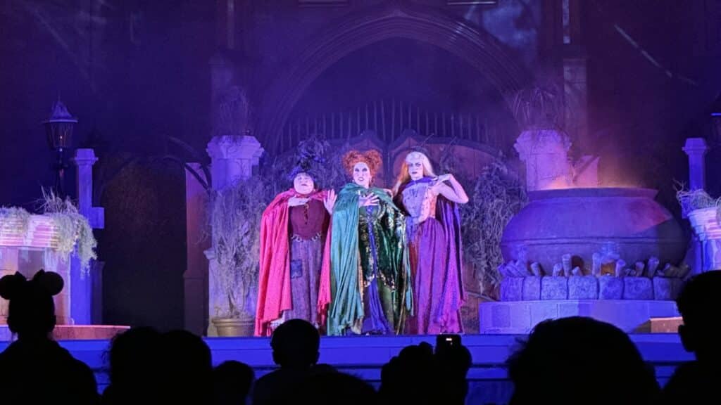Hocus Pocus Villain Spelltacular Showtimes