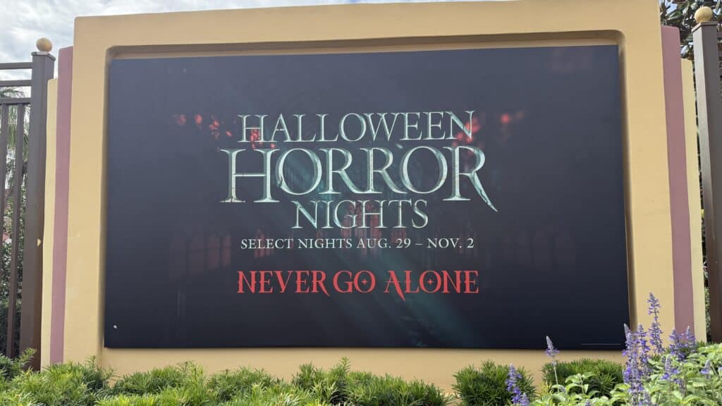 FD846D20 527C 4431 8368 4603F0E0A671 1 201 a Discontinues Express Pass Option for HHN